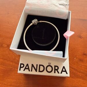 Pandora Heart clasp bangle